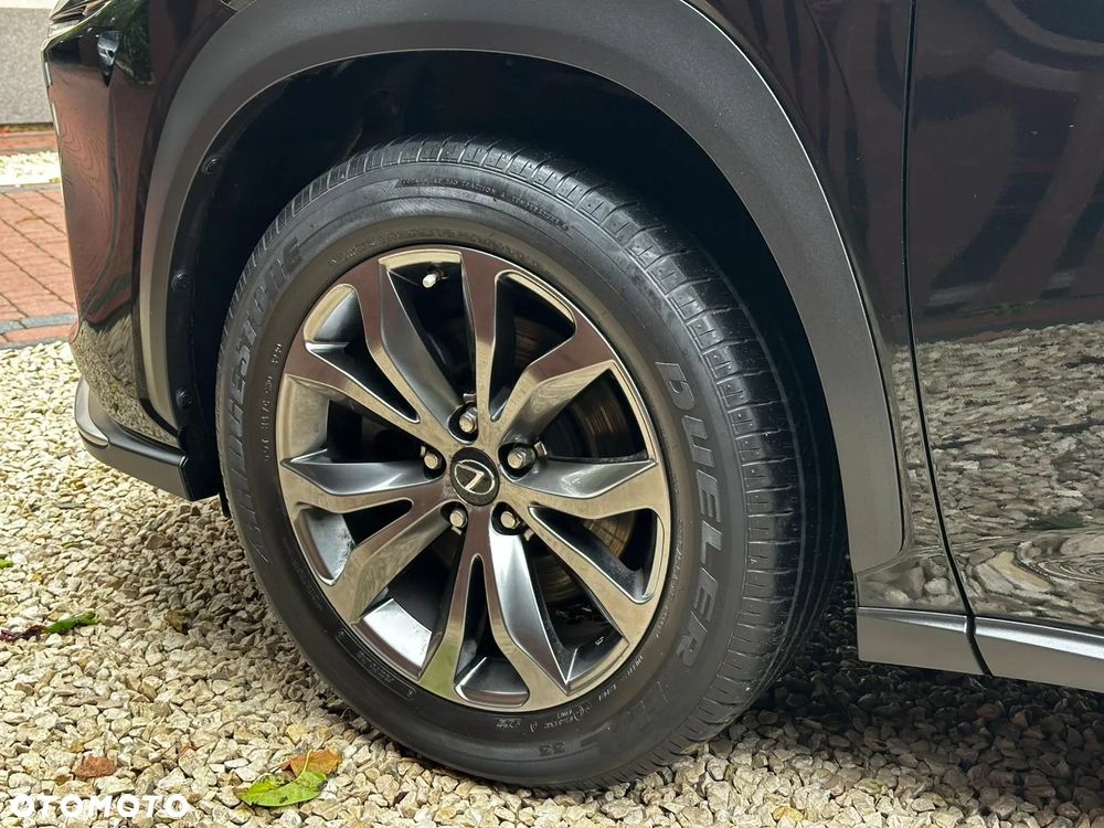 Lexus NX 300h Prestige AWD - 24