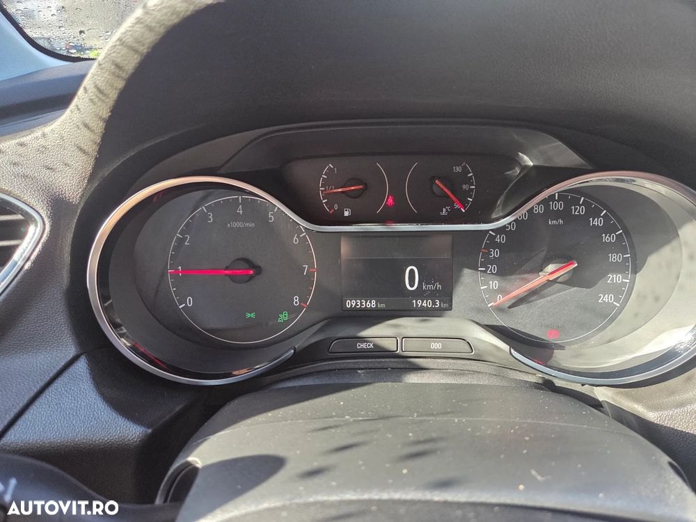 Opel Grandland X 1.2 Turbo START/STOP Innovation - 12