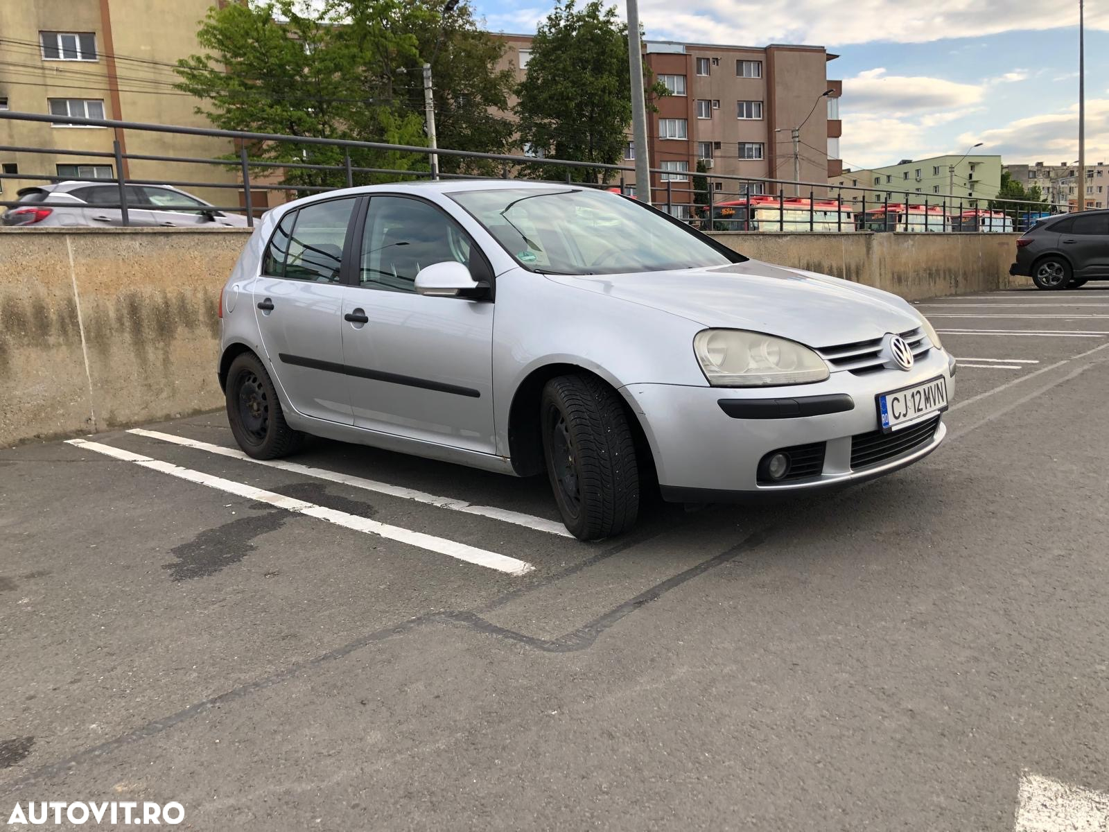 Volkswagen Golf - 21