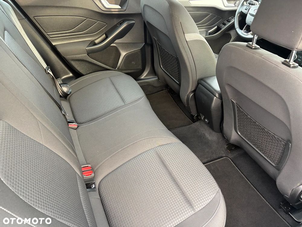 Ford Focus SW 1.0 EcoBoost Trend Edition - 24