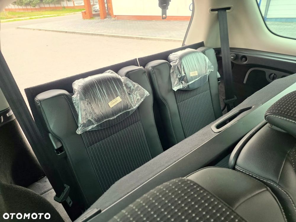 Renault Scenic - 12