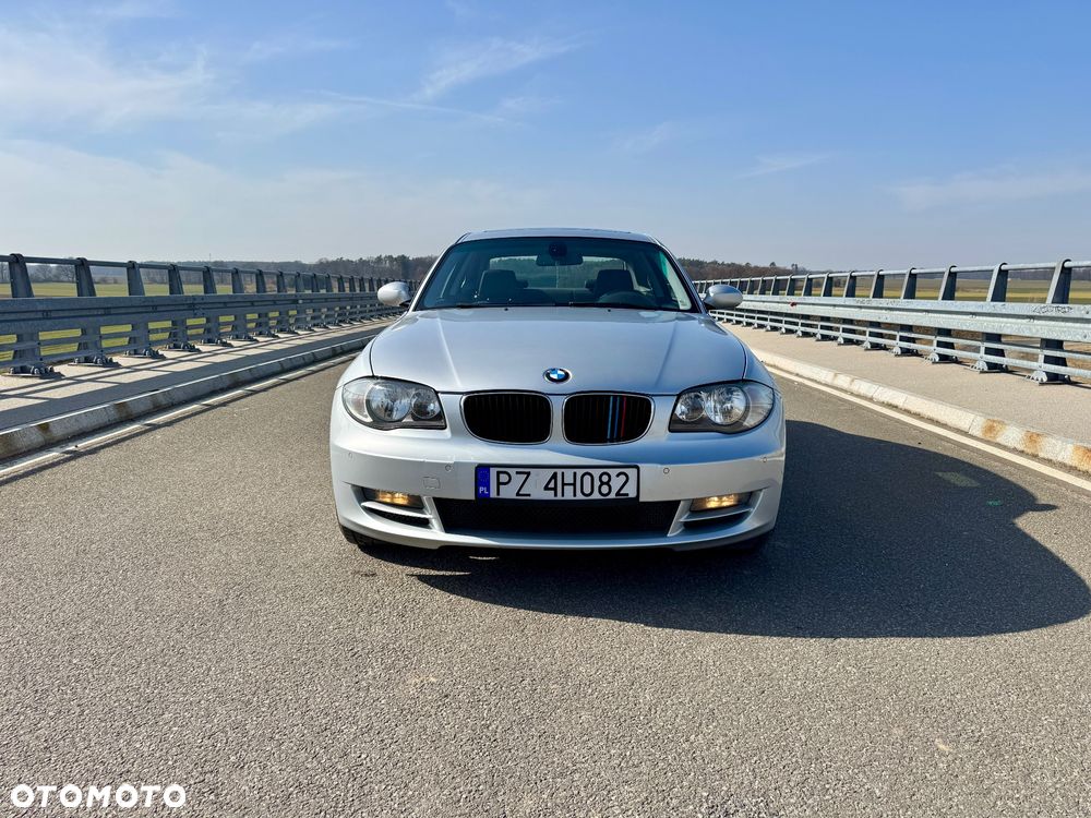 BMW Seria 1 123d Edition Sport - 2