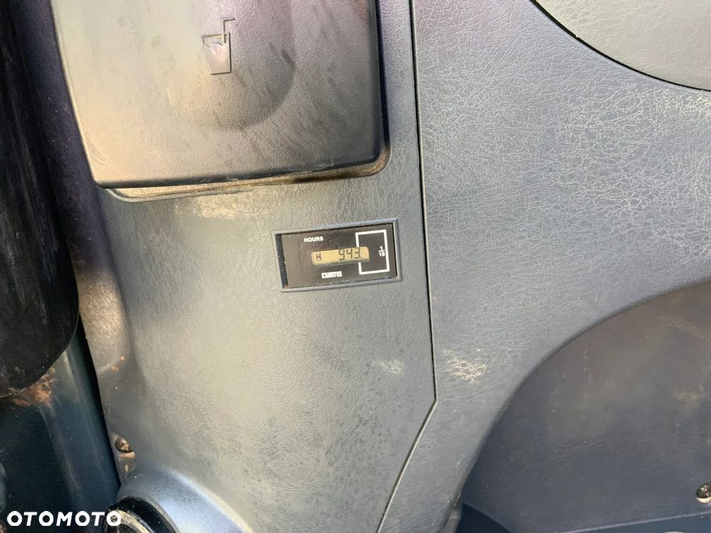 Hyundai R80 CR-9A - 16