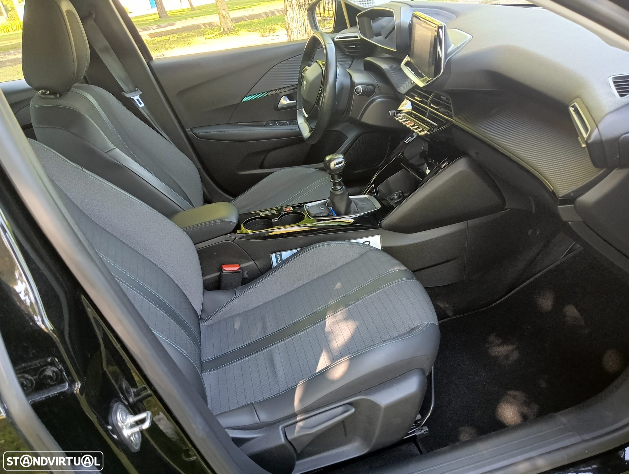 Peugeot 208 1.5 BlueHDi Allure Pack - 27