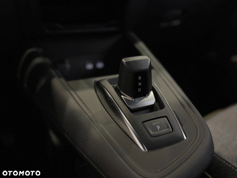 Mitsubishi Grandis - 14