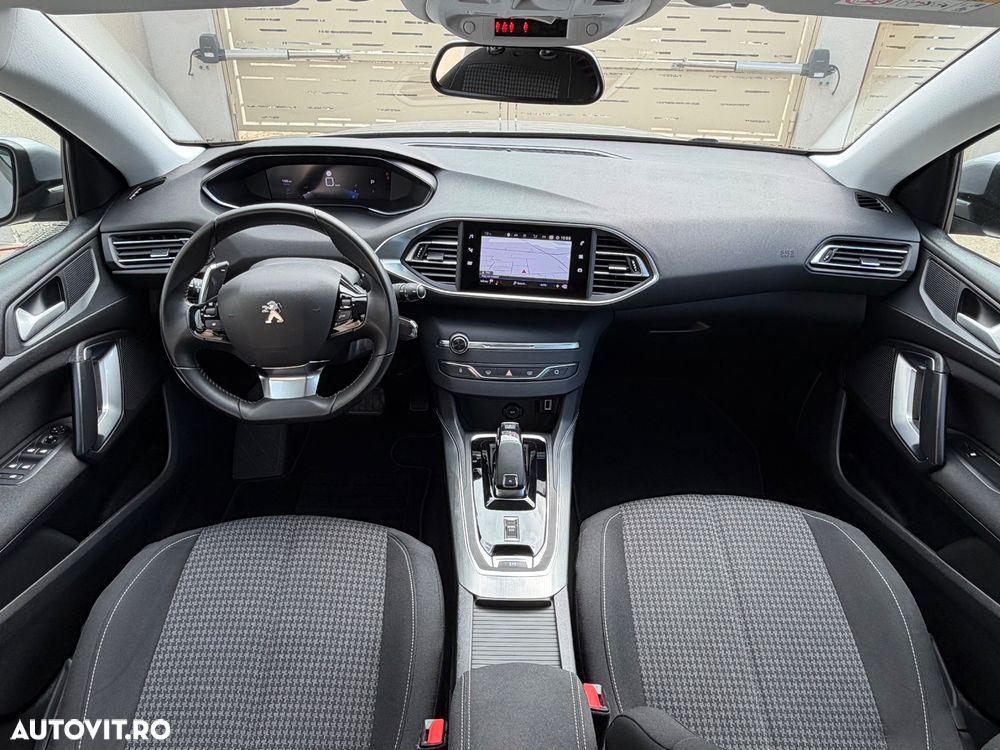 Peugeot 308 BlueHDi FAP 130 EAT8 Stop & Start Allure Pack - 11