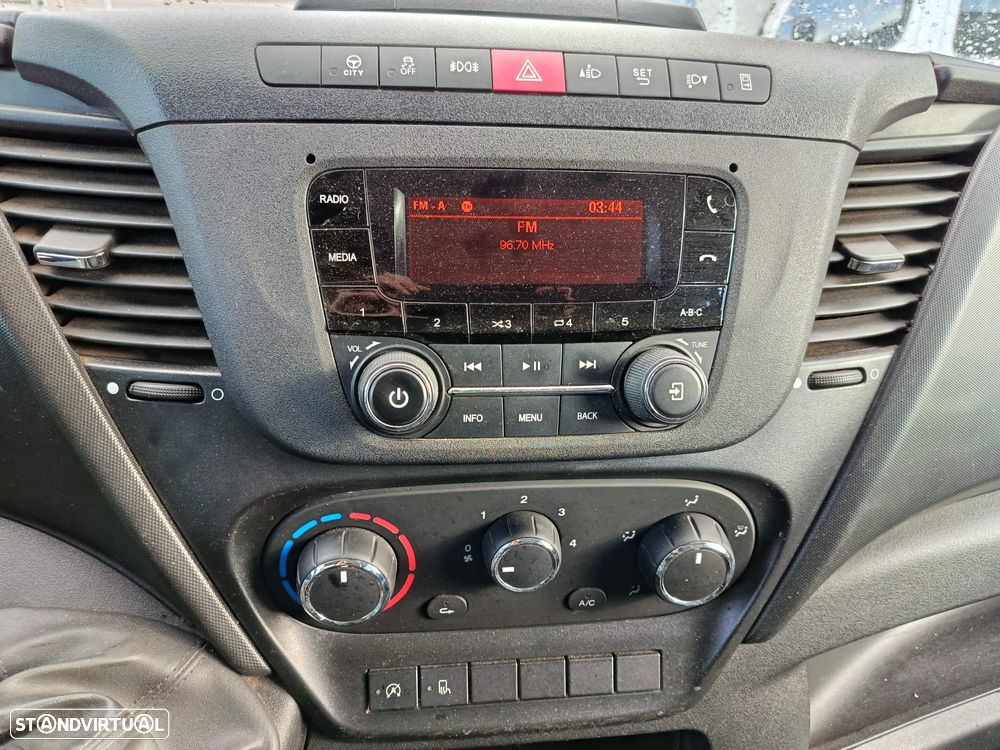 Iveco DAILY CAB.DUPLA 35-140 2.3 140CV - 11