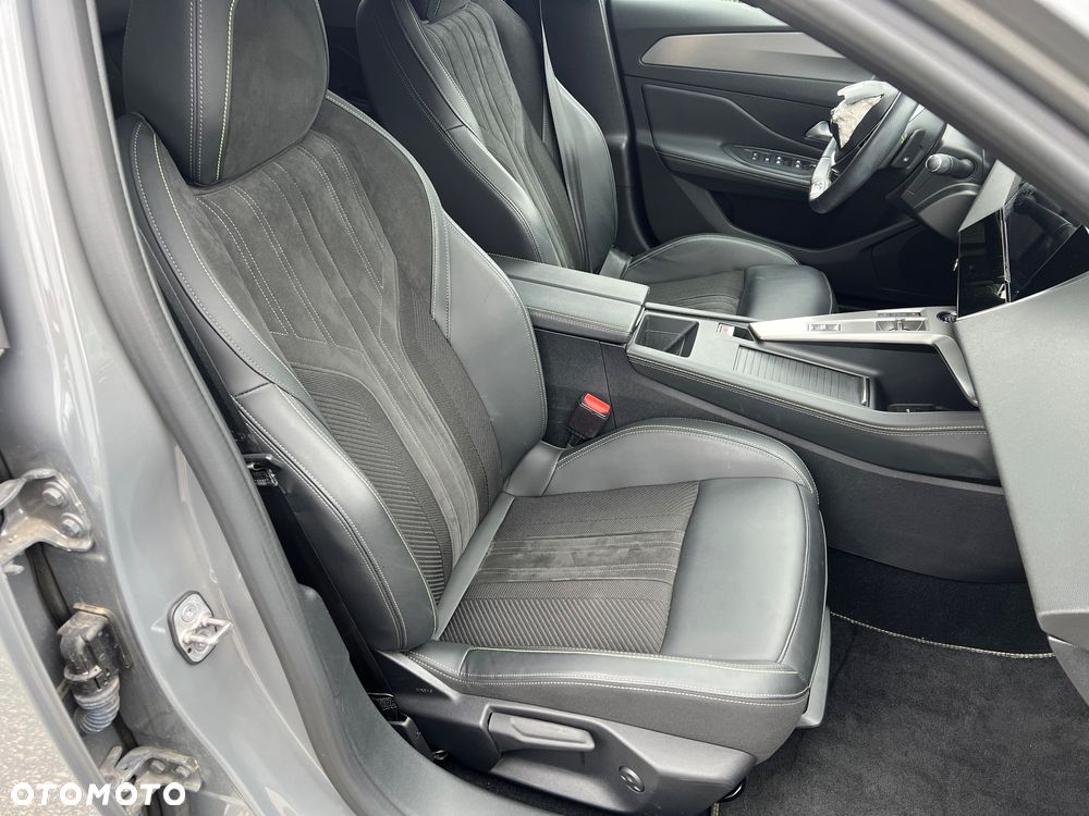 Peugeot 308 BlueHDi 130 EAT8 Stop & Start GT - 29