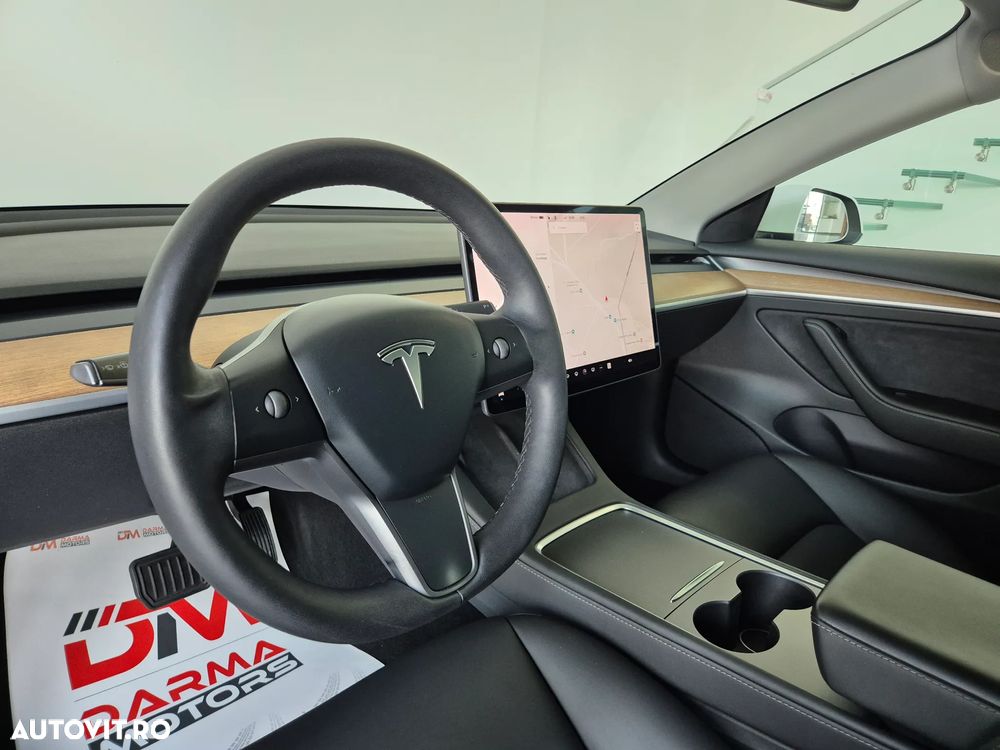 Tesla Model 3 Standard Reichweite Plus Hinterradantrieb - 9