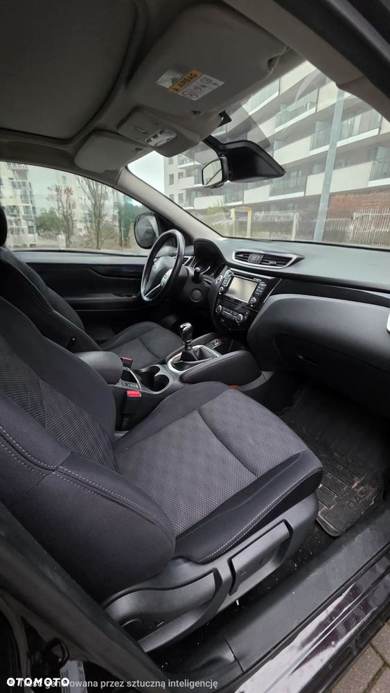 Nissan Qashqai 1.6 DIG-T N-Connecta - 25