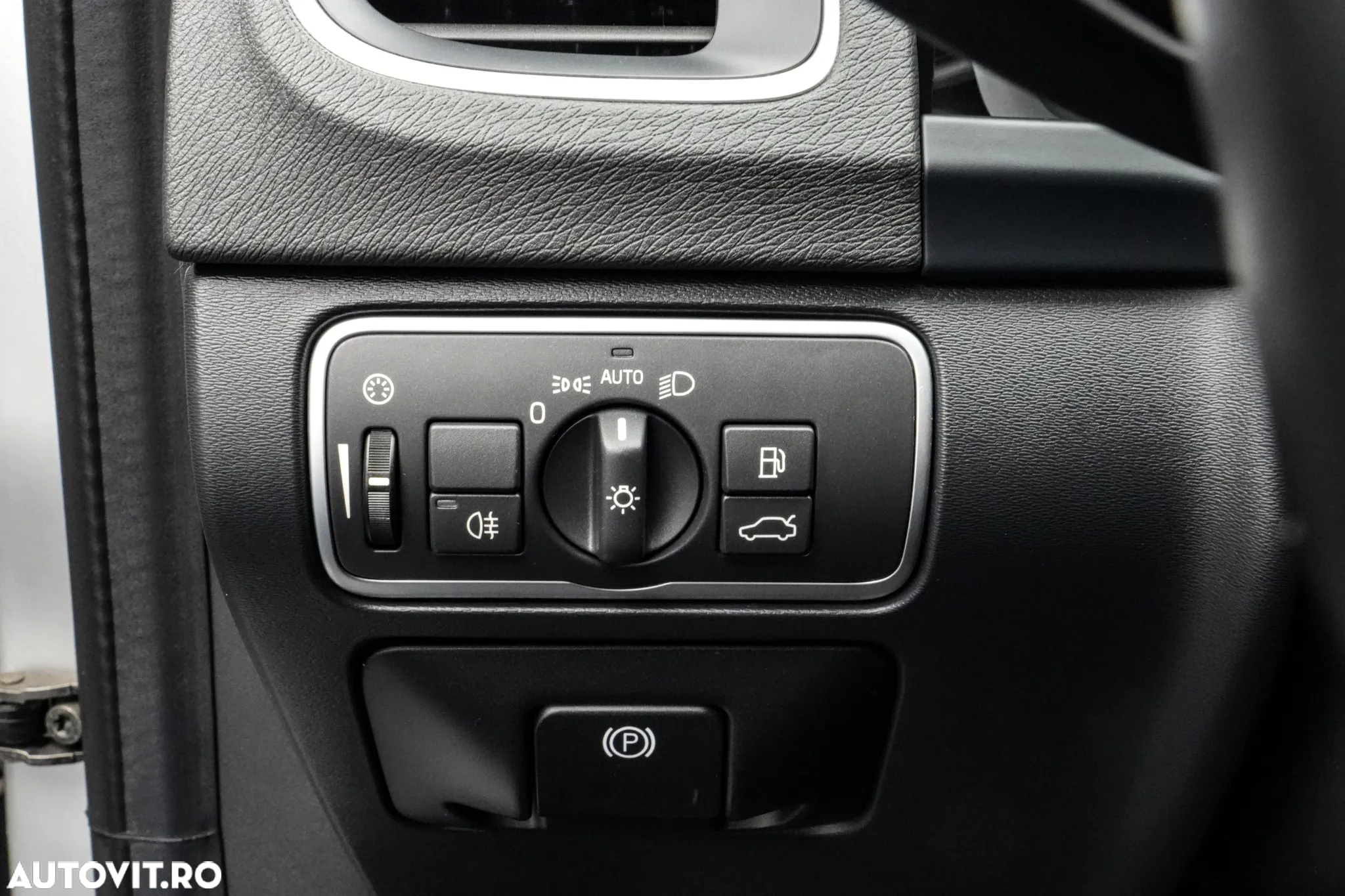 Volvo V60 D3 Summum - 23