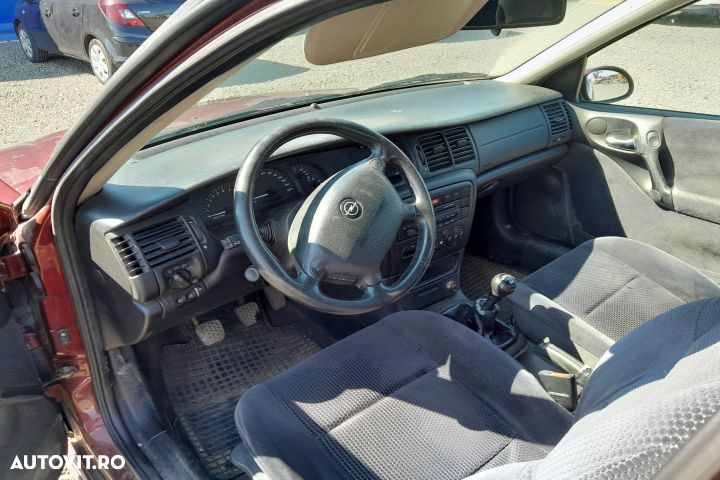 Dezmembrez Opel Vectra B [facelift] [1999 - 2002] Sedan 4-usi 1.8 MT - 5