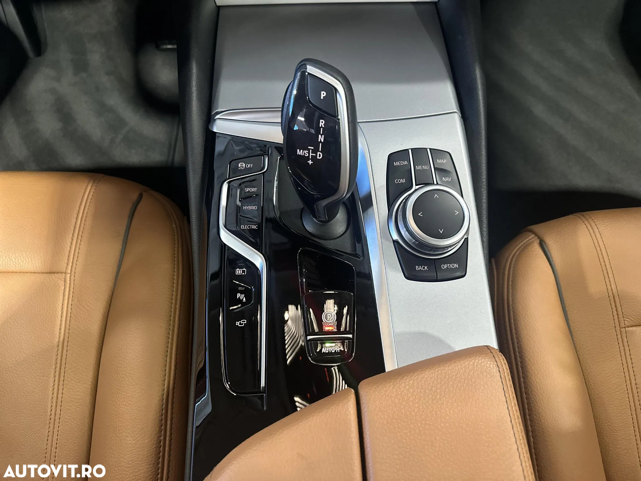 BMW Seria 5 520e Aut. - 17
