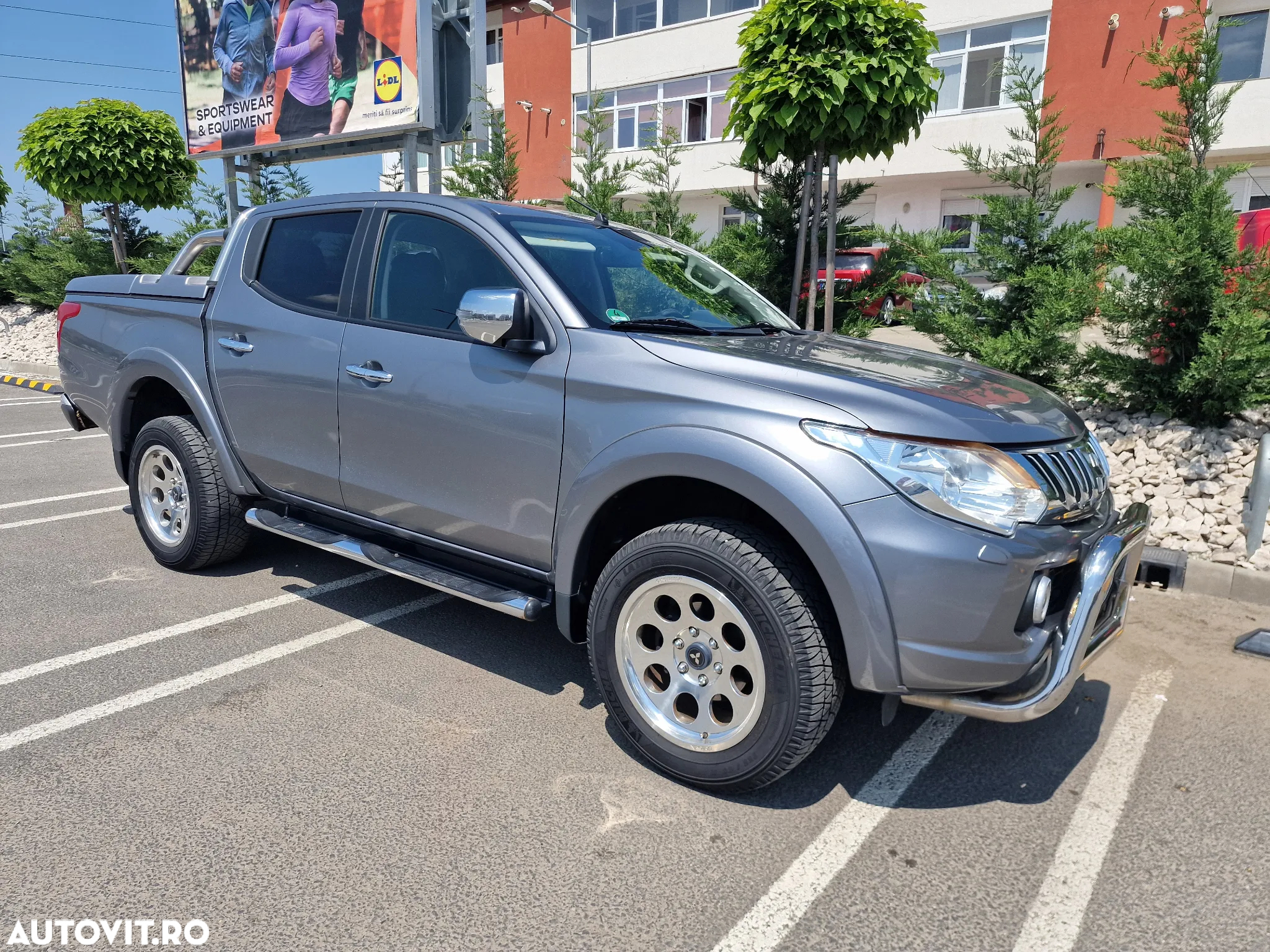 Mitsubishi L200 Pick Up 4x4 S&S Double Cab SUV-Star+ - 24