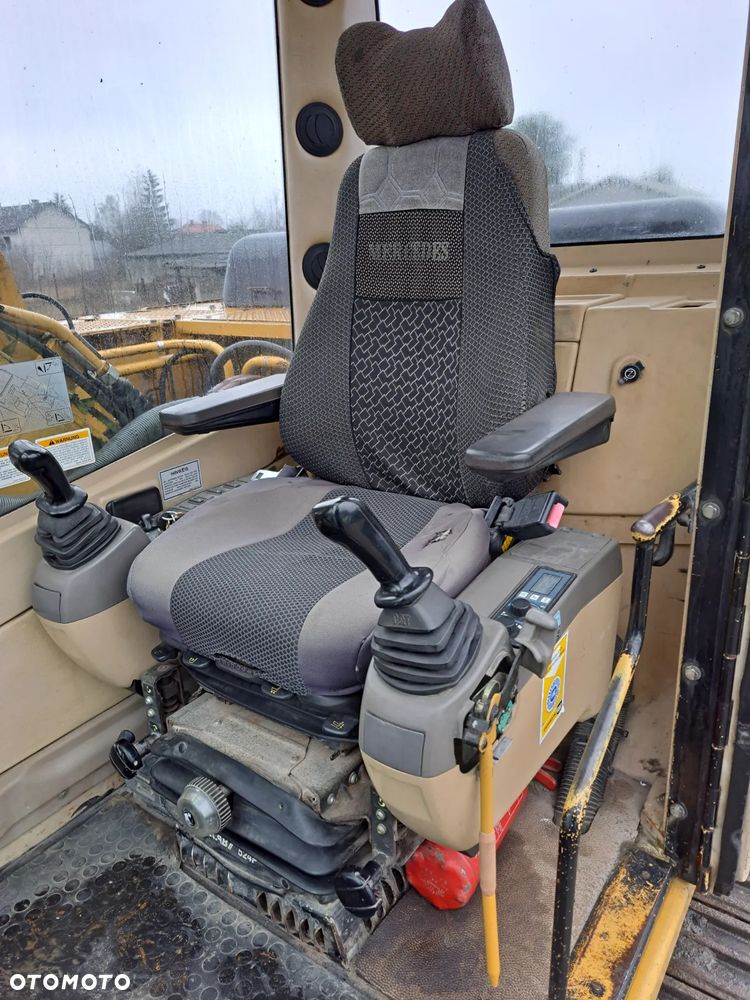 Caterpillar 318BL - 21