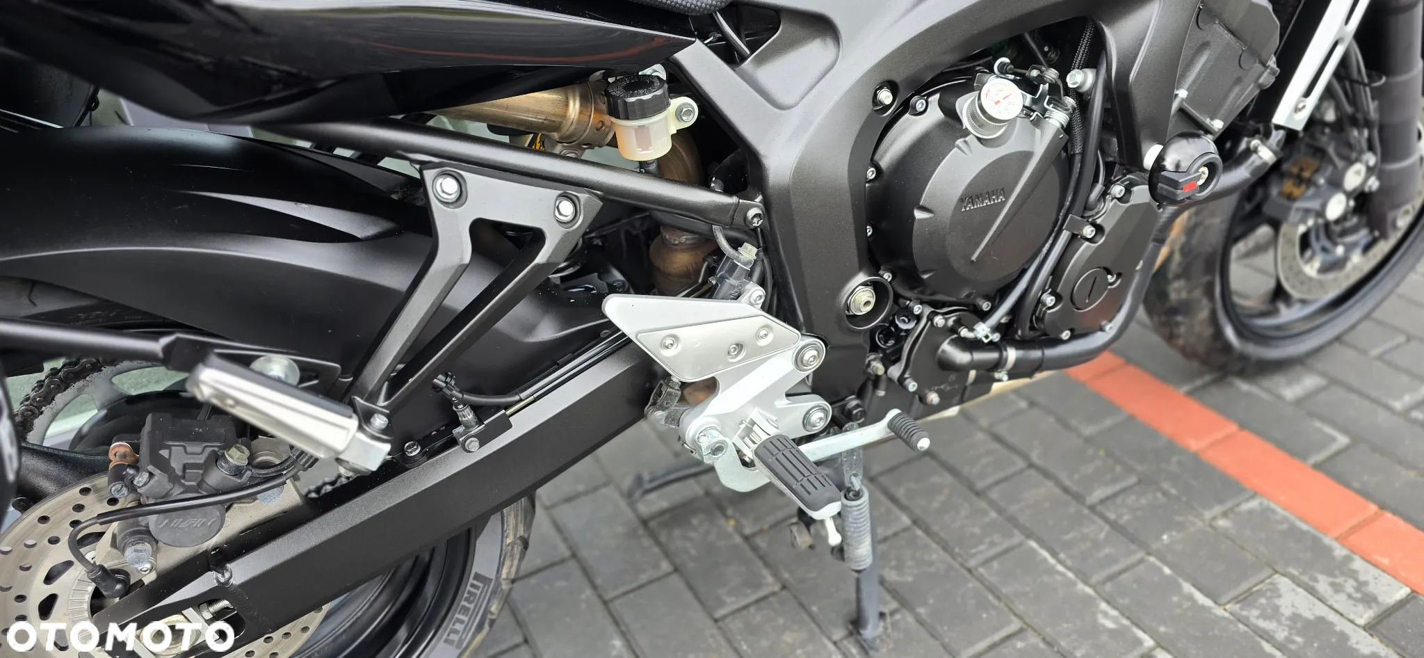 Yamaha FZ6 - 21