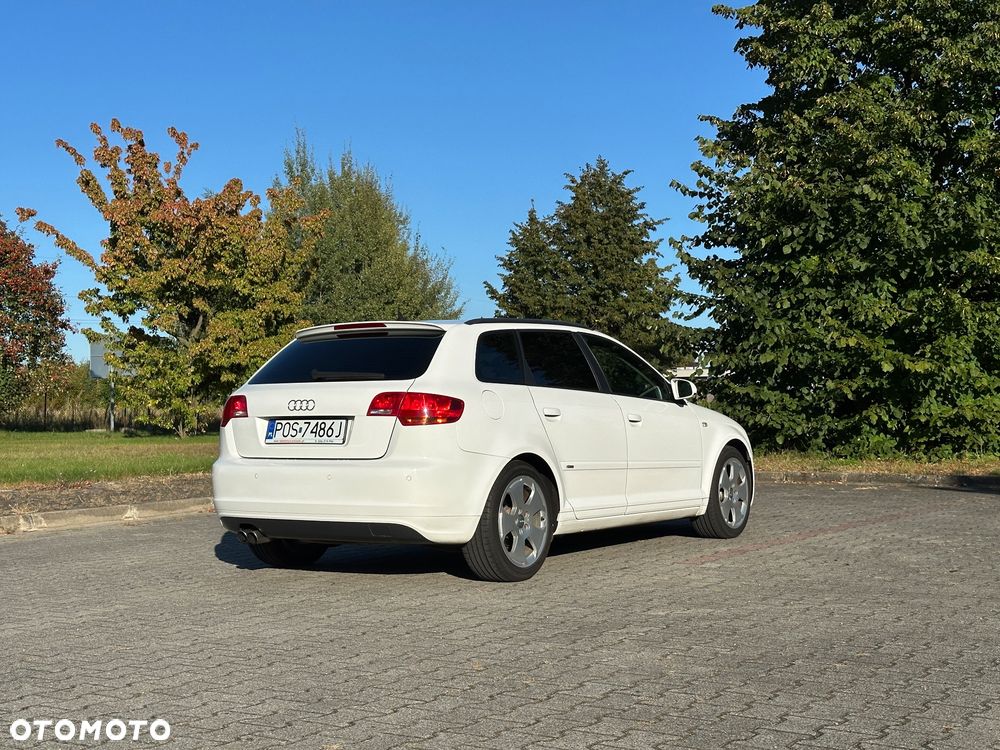 Audi A3 Sportback - 3