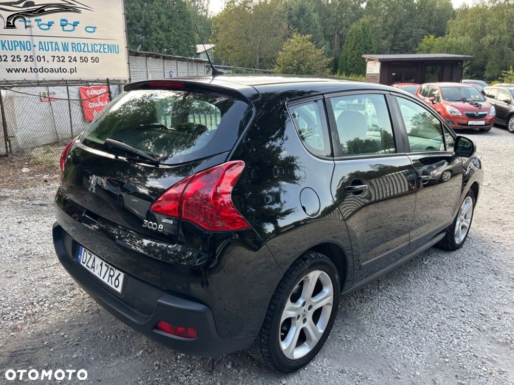 Peugeot 3008 1.6 e-HDi Active S&S - 11