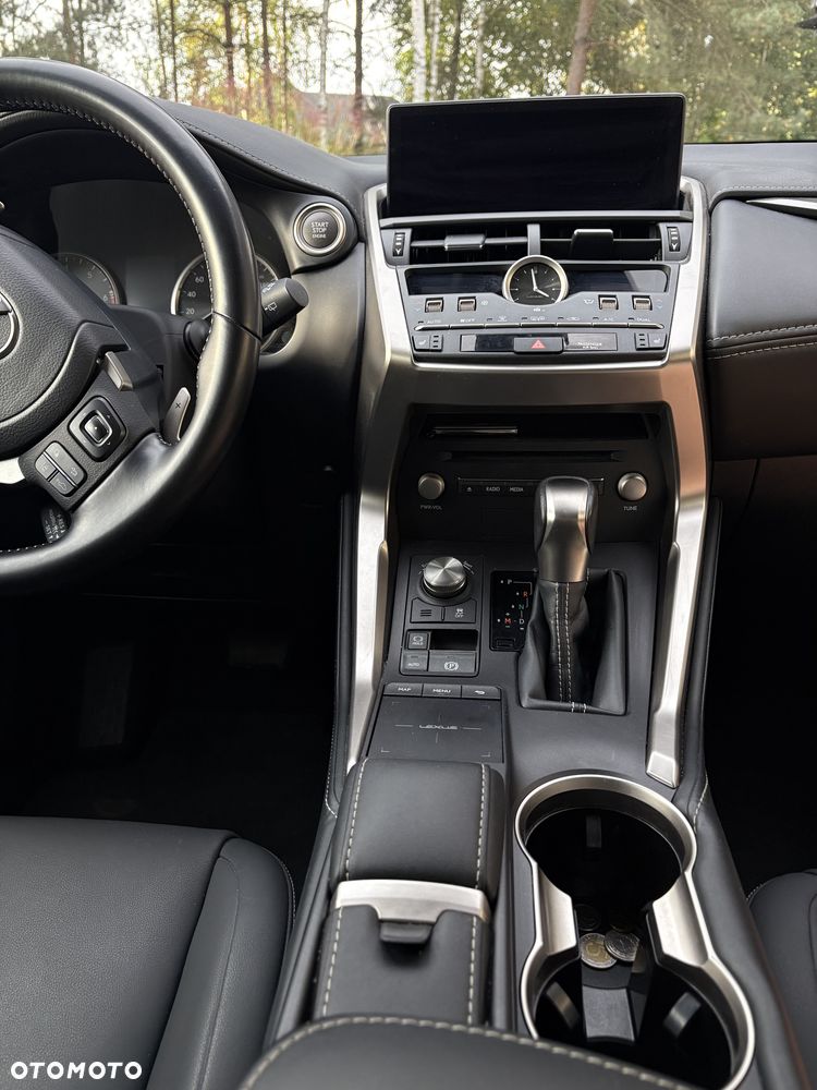 Lexus NX - 8