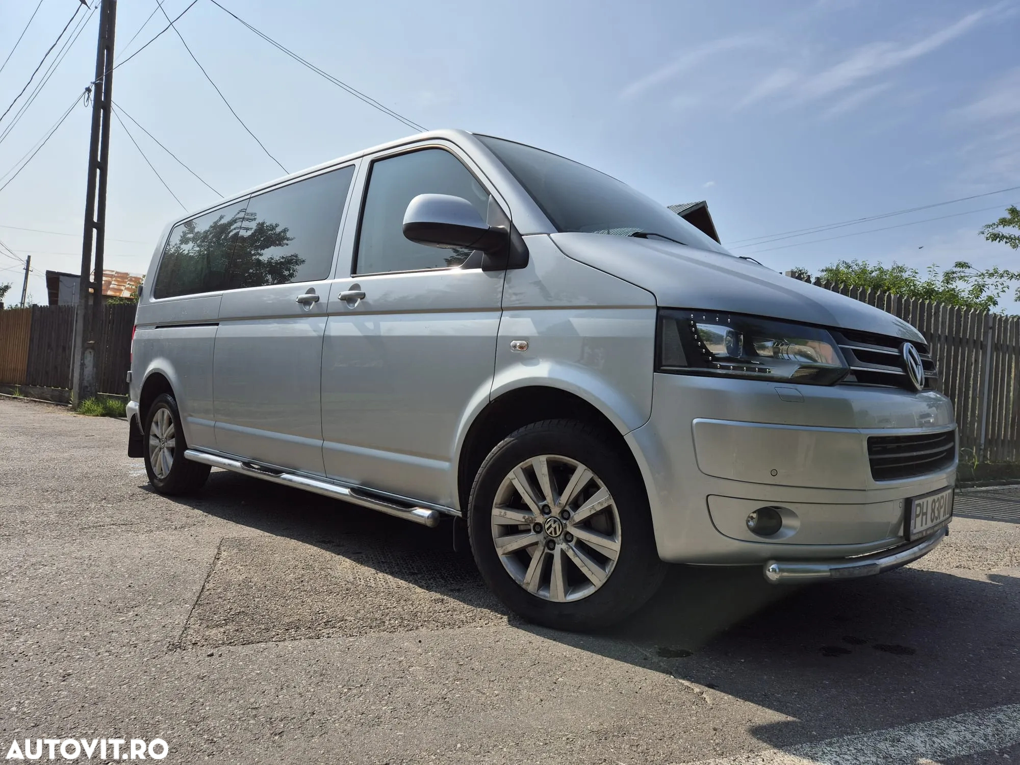 Volkswagen Caravelle - 2