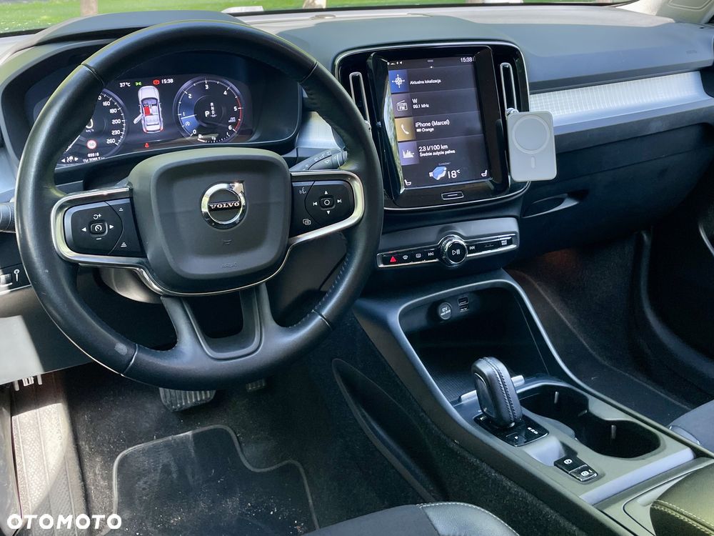 Volvo XC 40 D4 AWD Momentum Pro - 15