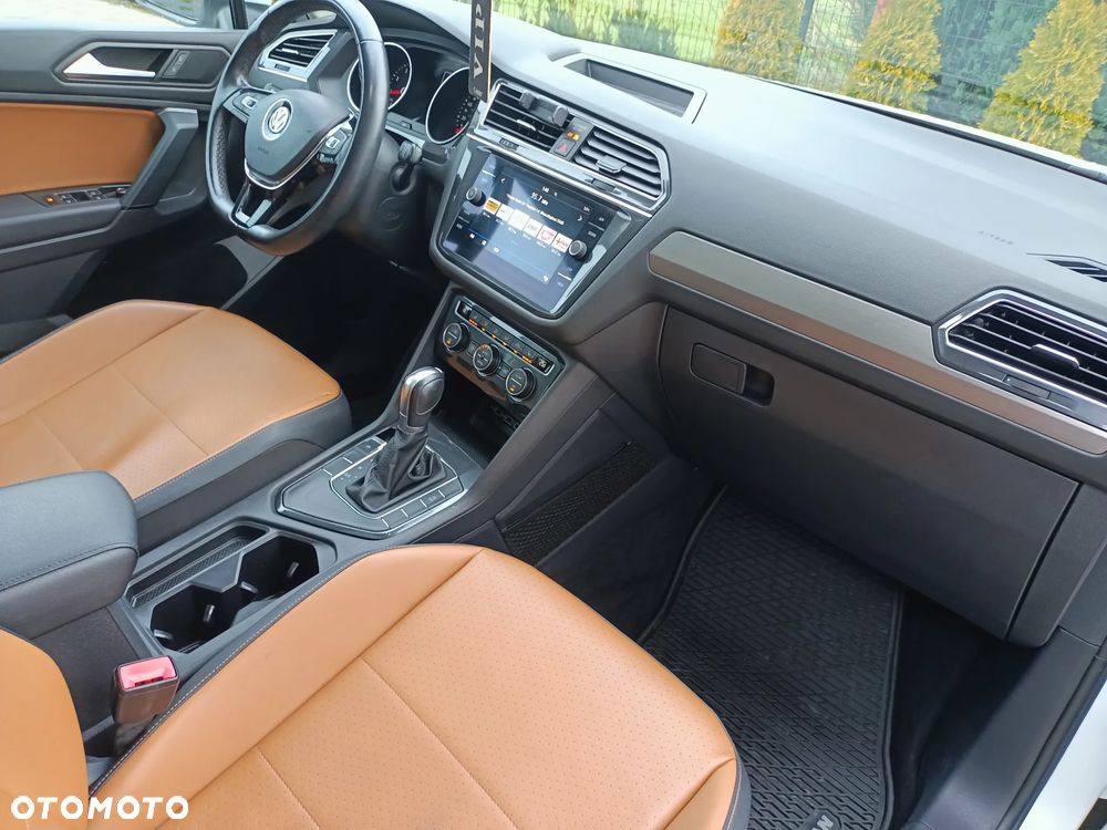 Volkswagen Tiguan - 16