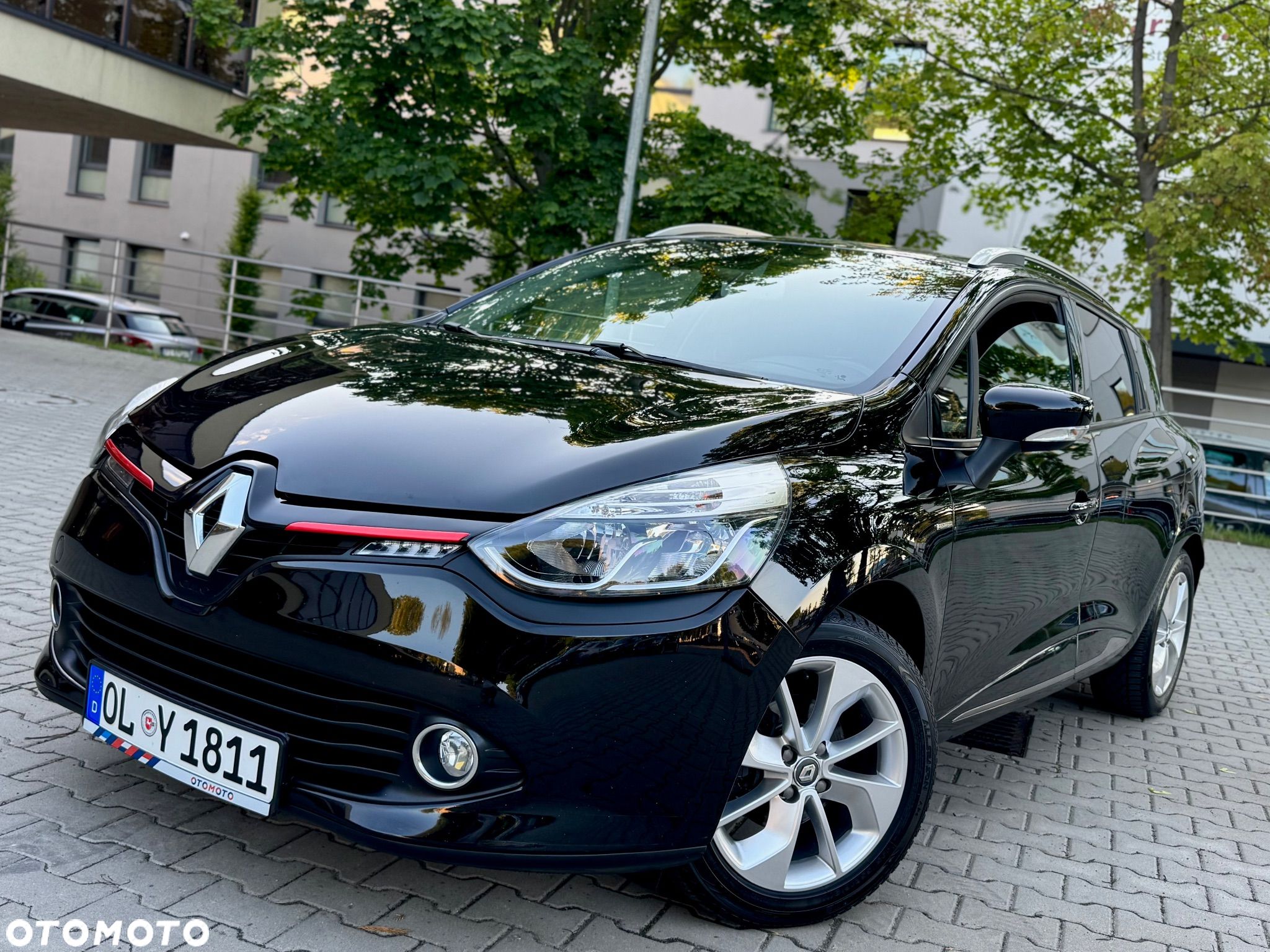 Renault Clio 1.2 16V Limited EU6 - 1