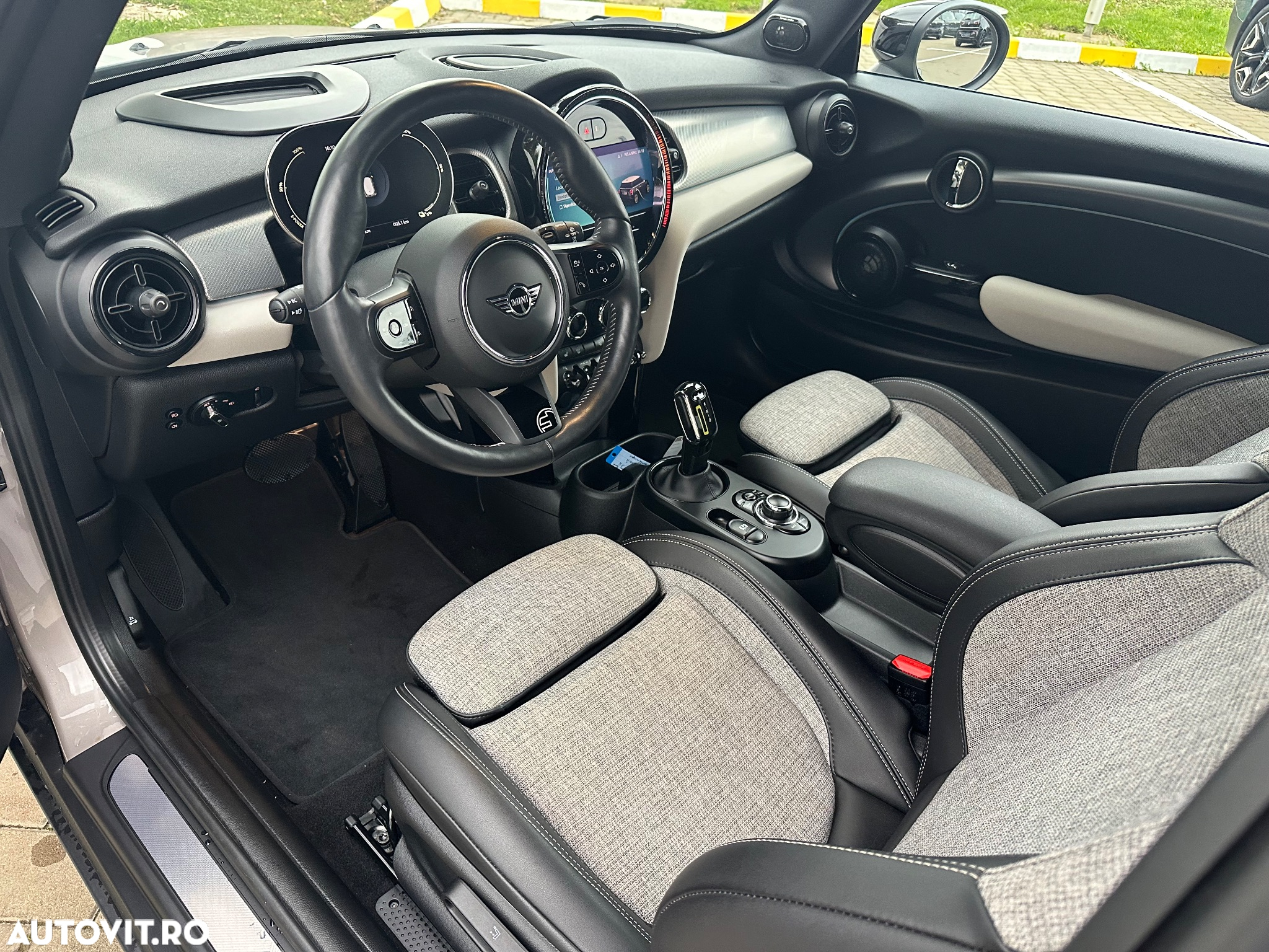Mini Cooper SE Standard - 9