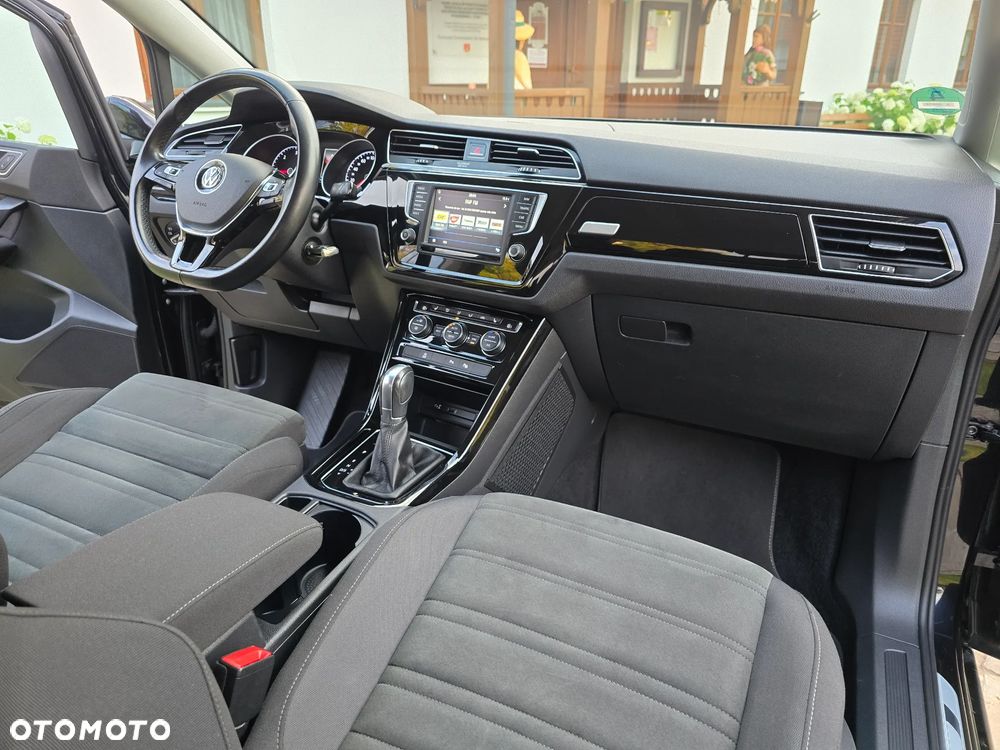 Volkswagen Touran 2.0 TDI BMT Highline DSG - 16