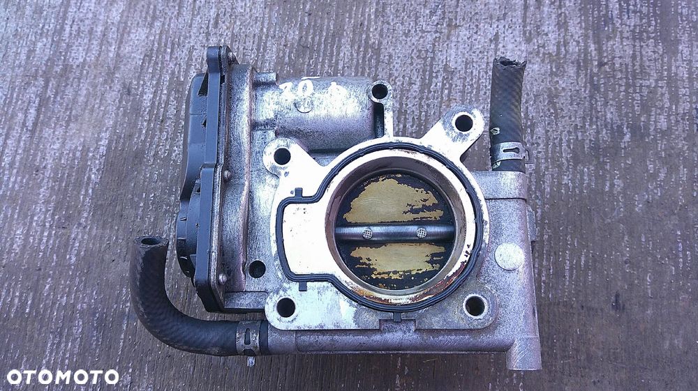 MAZDA 6 GG 2.0 16V PRZEPUSTNICA L3G213640A - 2