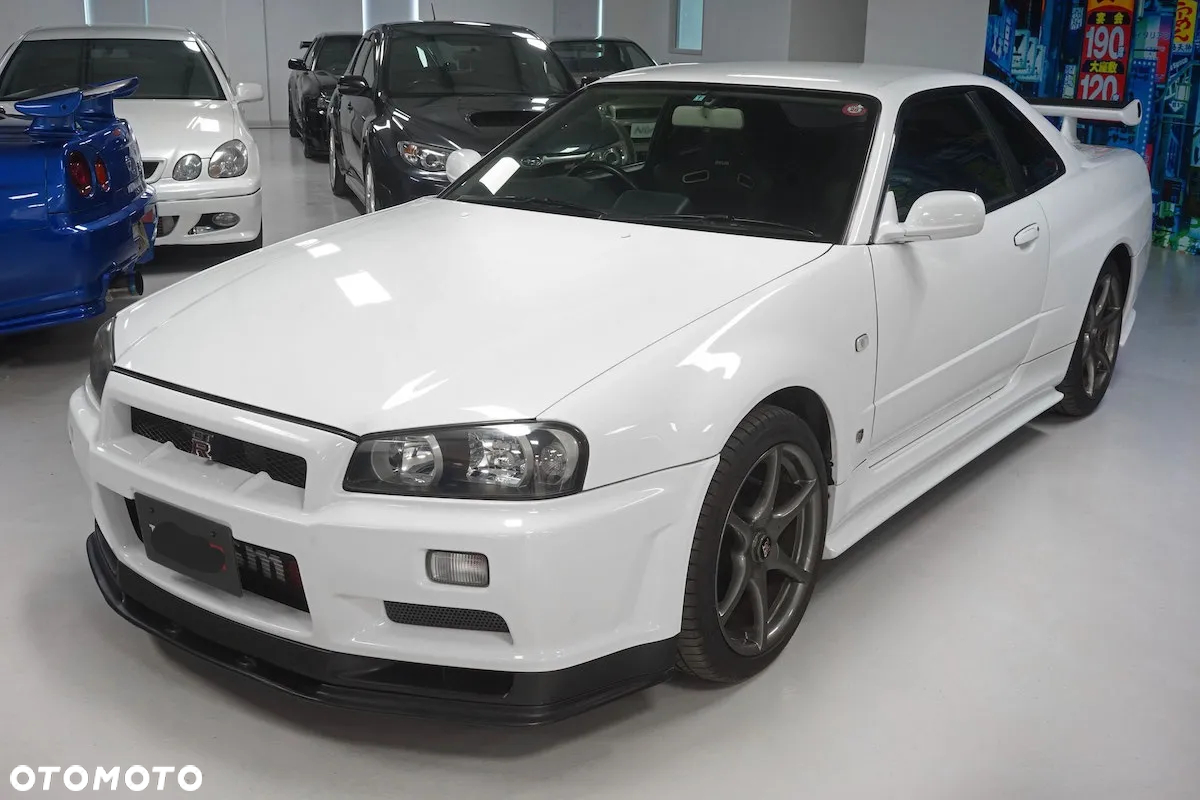 Nissan Skyline - 17