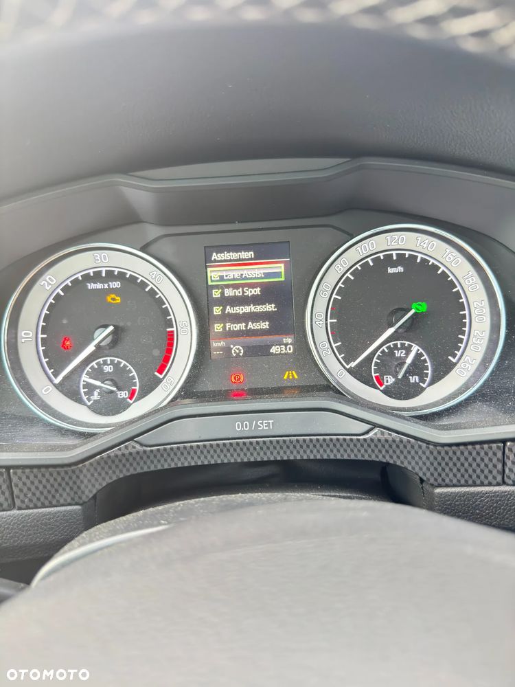 Skoda Superb 2.0 TDI 4x4 Sportline DSG - 9
