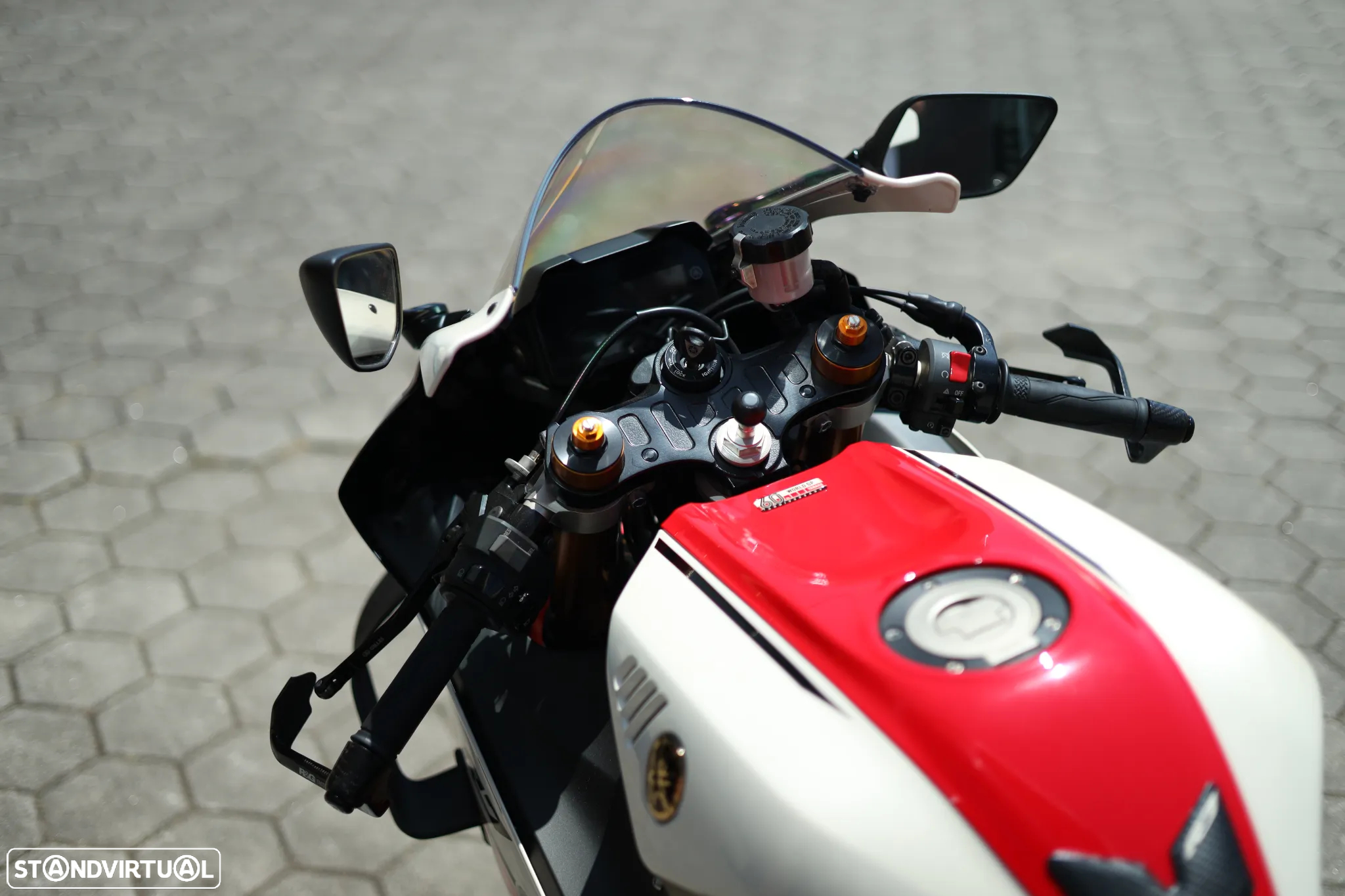 Yamaha YZF R7 World GP 60Th Aniversary - 19