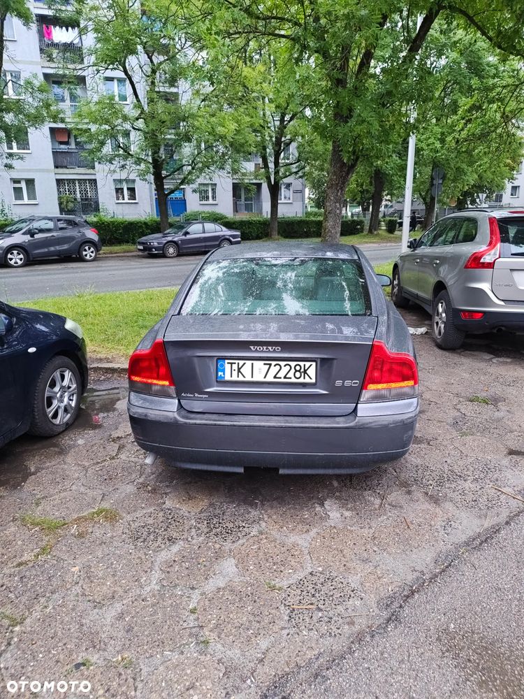 Volvo S60 2.4 Comfort - 17
