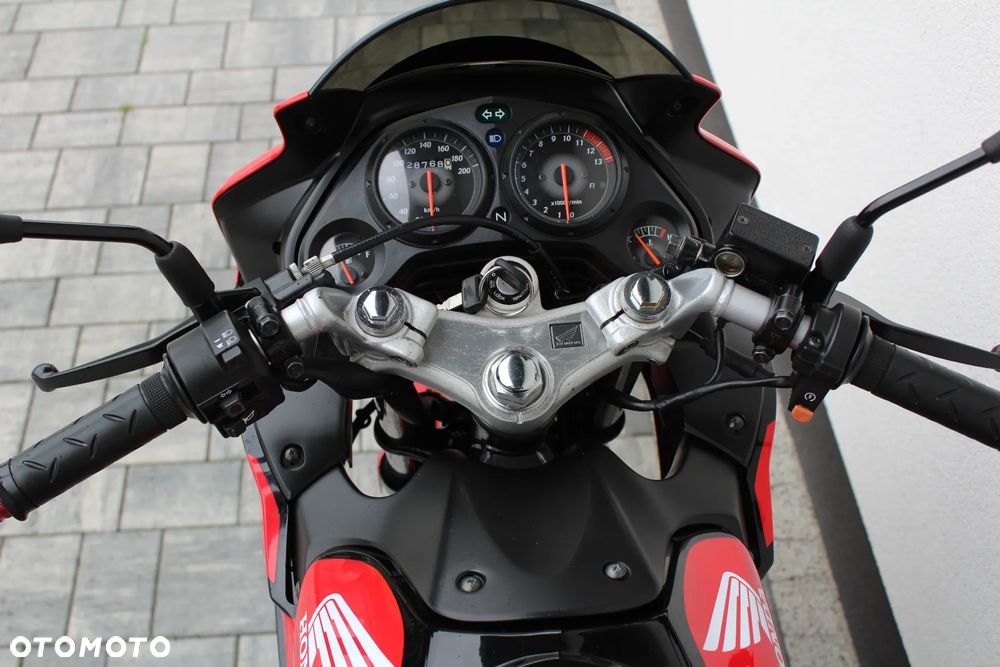 Honda CBR - 12