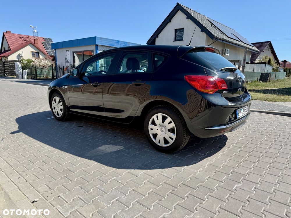 Opel Astra - 2