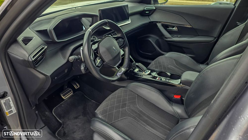 Peugeot 2008 1.2 PureTech GT Pack EAT8 - 10