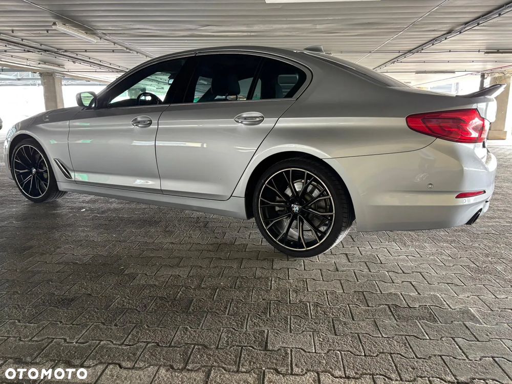BMW Seria 5 530i Sport Line - 3