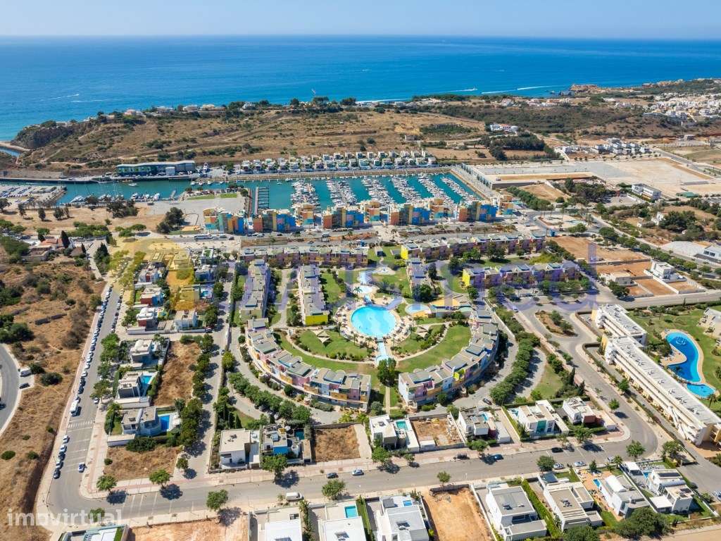 Apartamento T1 na Marina de Albufeira - Piscina, Garagem, Licença A... - Grande imagem: 2/29