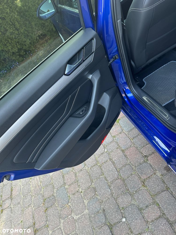 Volkswagen Passat - 18