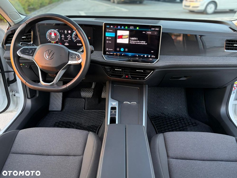 Volkswagen Passat - 15