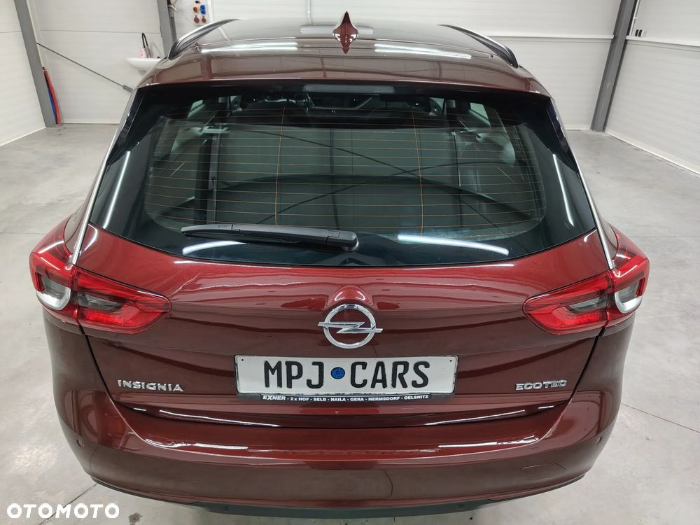 Opel Insignia 1.5 T Exclusive S&S - 11