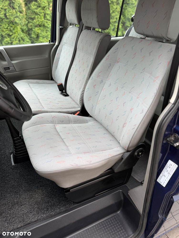 Volkswagen Transporter - 5
