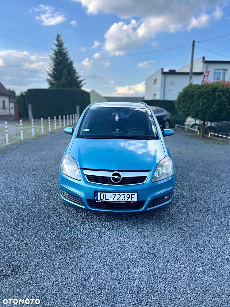 Opel Zafira - 2