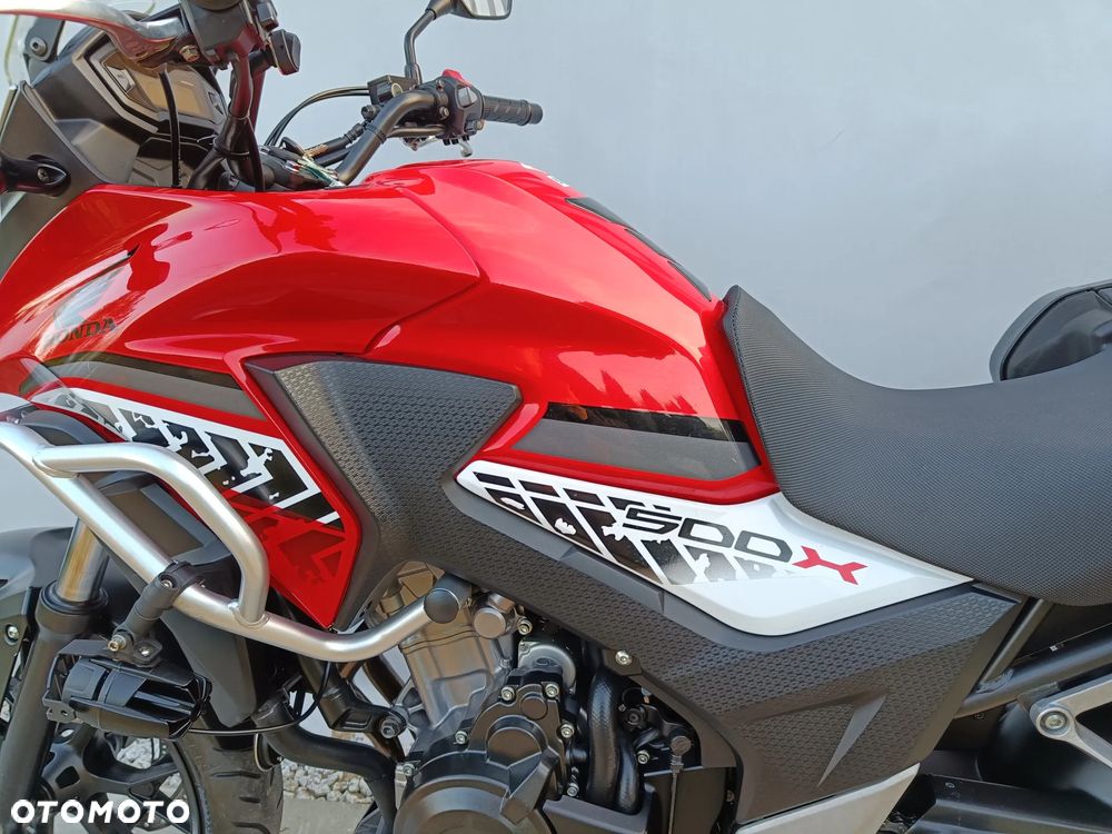 Honda CB - 12