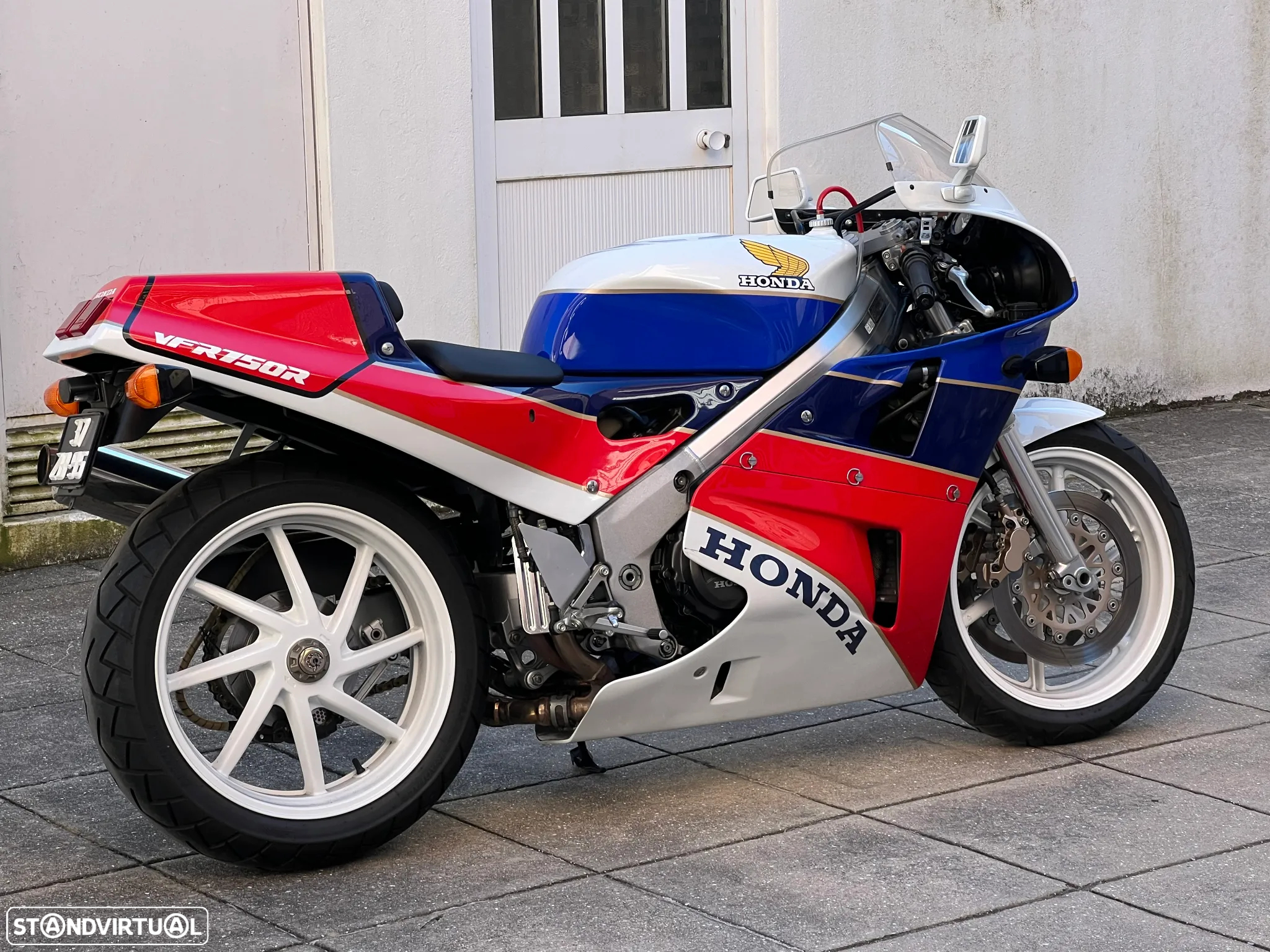 Honda VFR VFR750 RC30 - 4