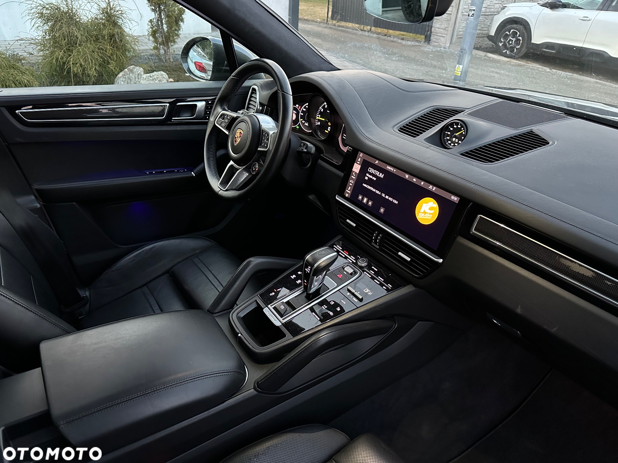 Porsche Cayenne Coupe E-Hybrid Platinum Edition - 22