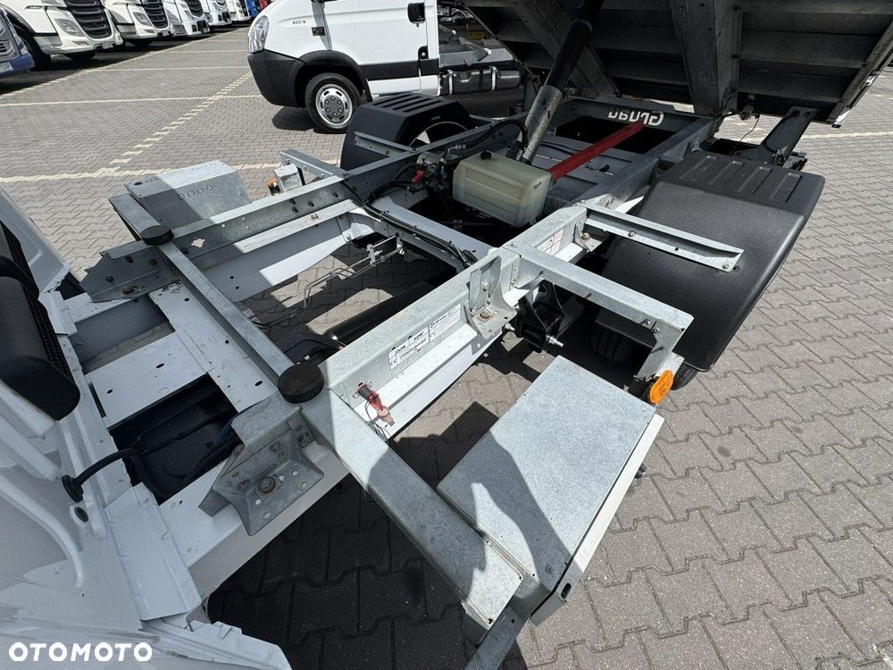 Ford Transit - 12