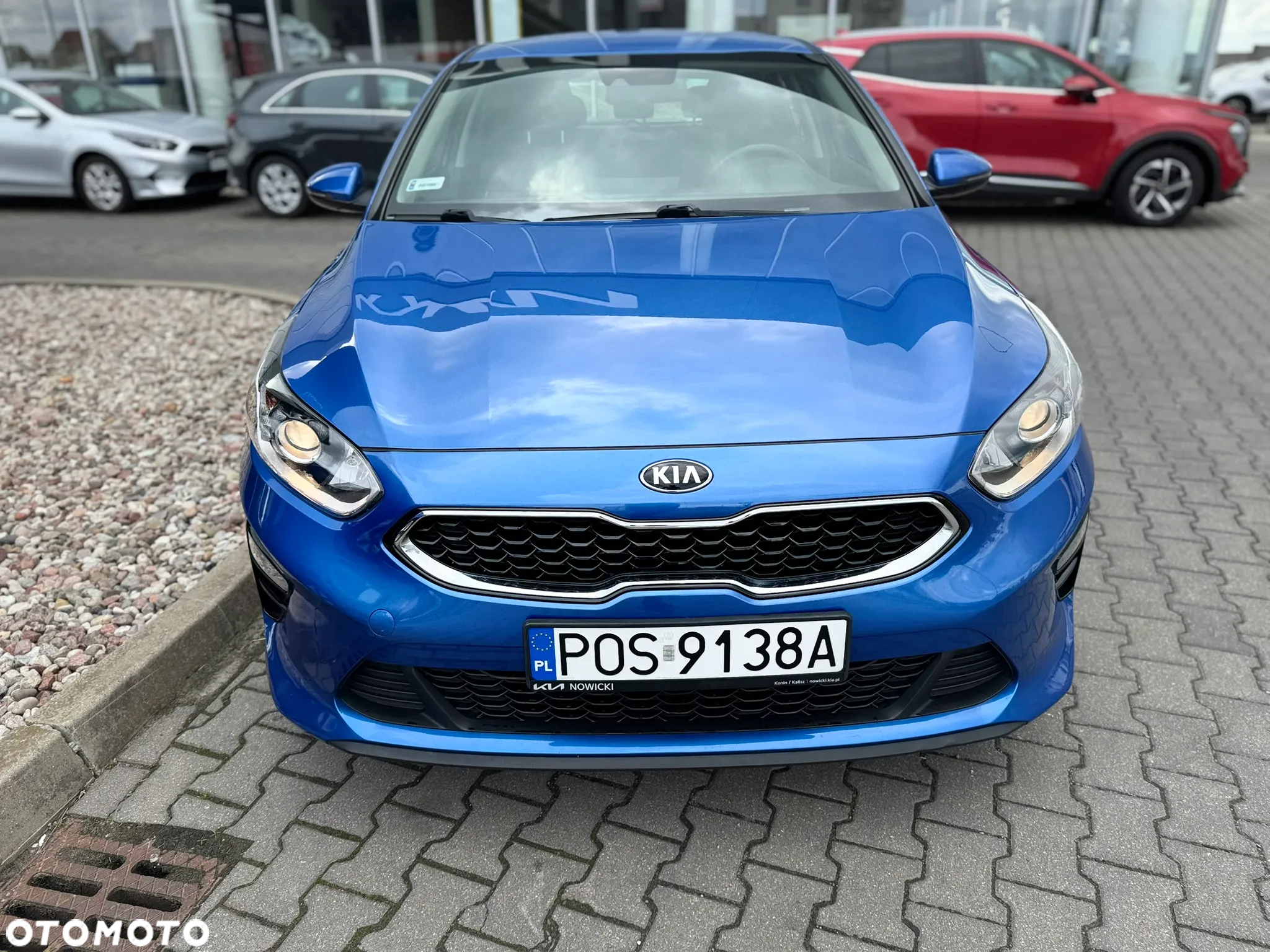 Kia Ceed - 8