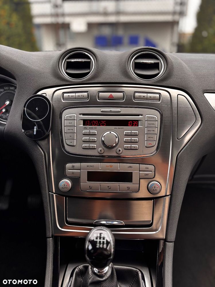 Ford Mondeo 1.8 TDCi Ghia X - 11